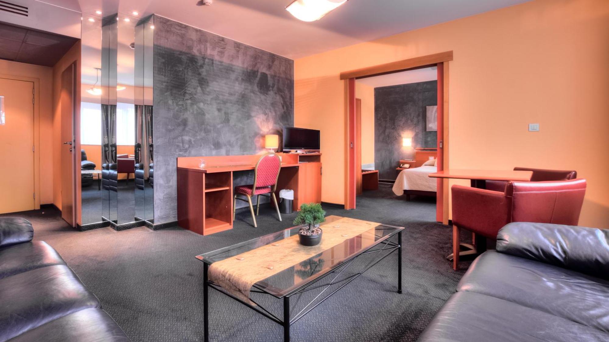Hotel Tristar La Louvière Camera foto