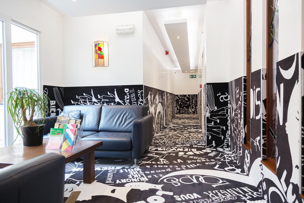 Hotel Tristar La Louvière Esterno foto
