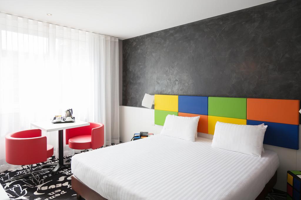 Hotel Tristar La Louvière Esterno foto