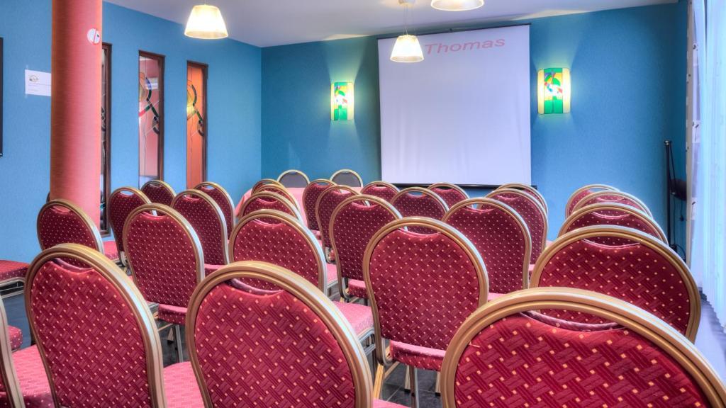 Hotel Tristar La Louvière Esterno foto